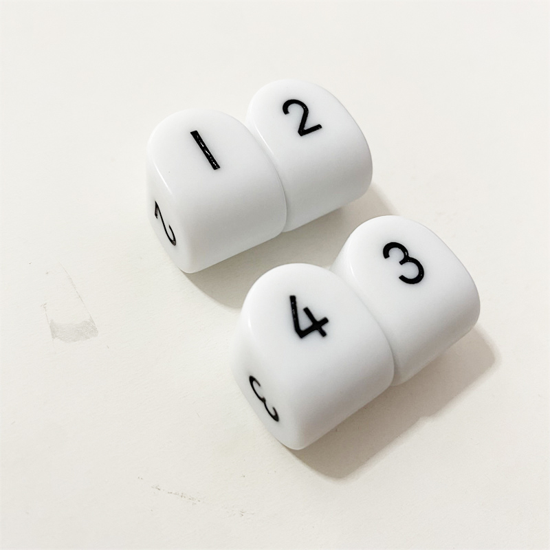 4 piezas D4 dados juegos de 4  - Board Game Quoridor reseña y precio