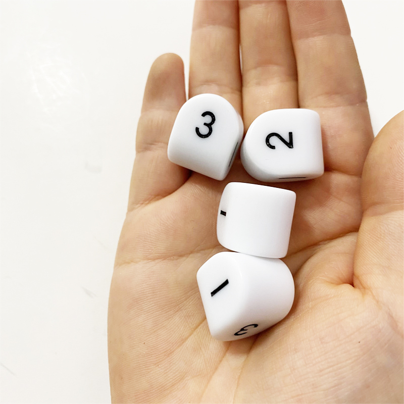 4 piezas D4 dados juegos de 4  - Board Game Quoridor reseña y precio