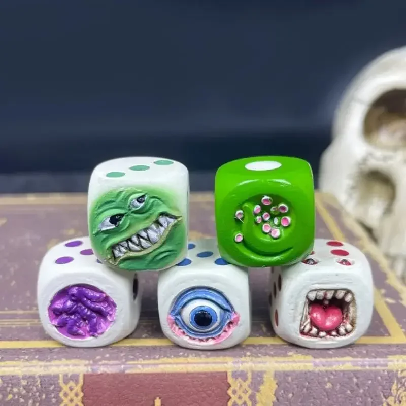 Juego de dados de cara de mons - Board Game Monster reseña y precio